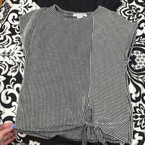 Girls striped tee.